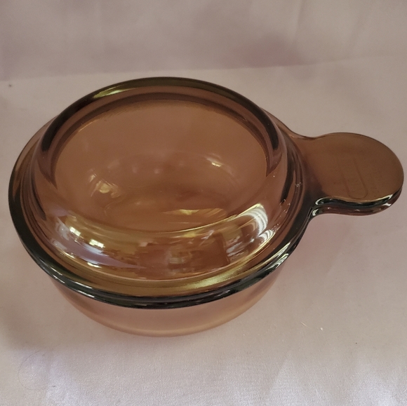 Corningware Other - Vintage Corning Visions amber glass Grab It dish with Pyrex lid